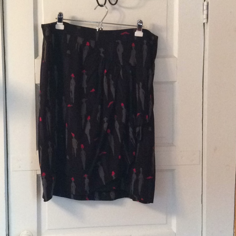 Hobbs London skirt. Women in red hats print.